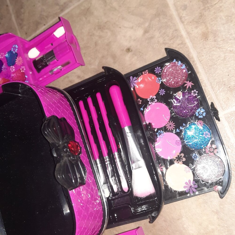Make Up set - Picture 10 of 12